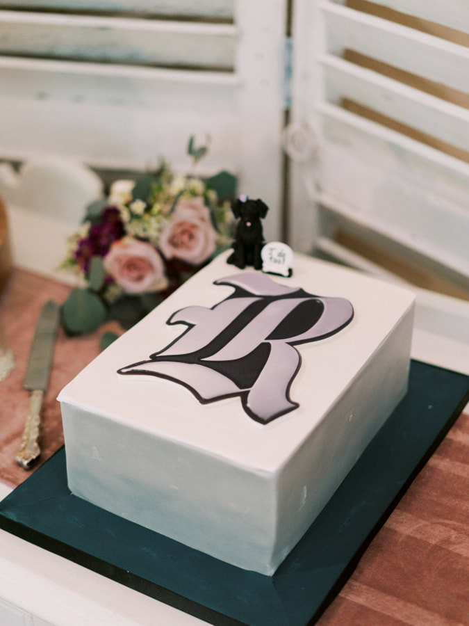 specialty wedding cake