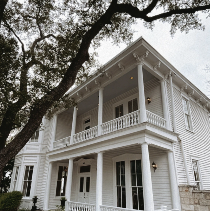 Austin Wedding Planners - The Allan House
